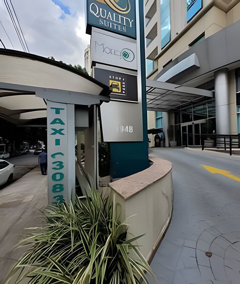 Add Flat Oscar Freire