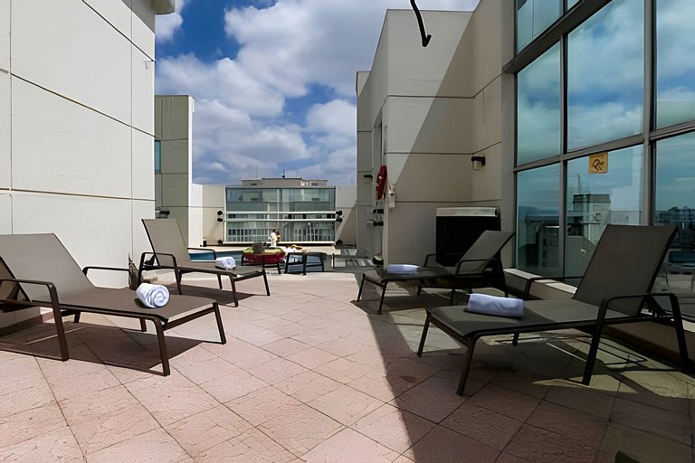 Add Flat Oscar Freire