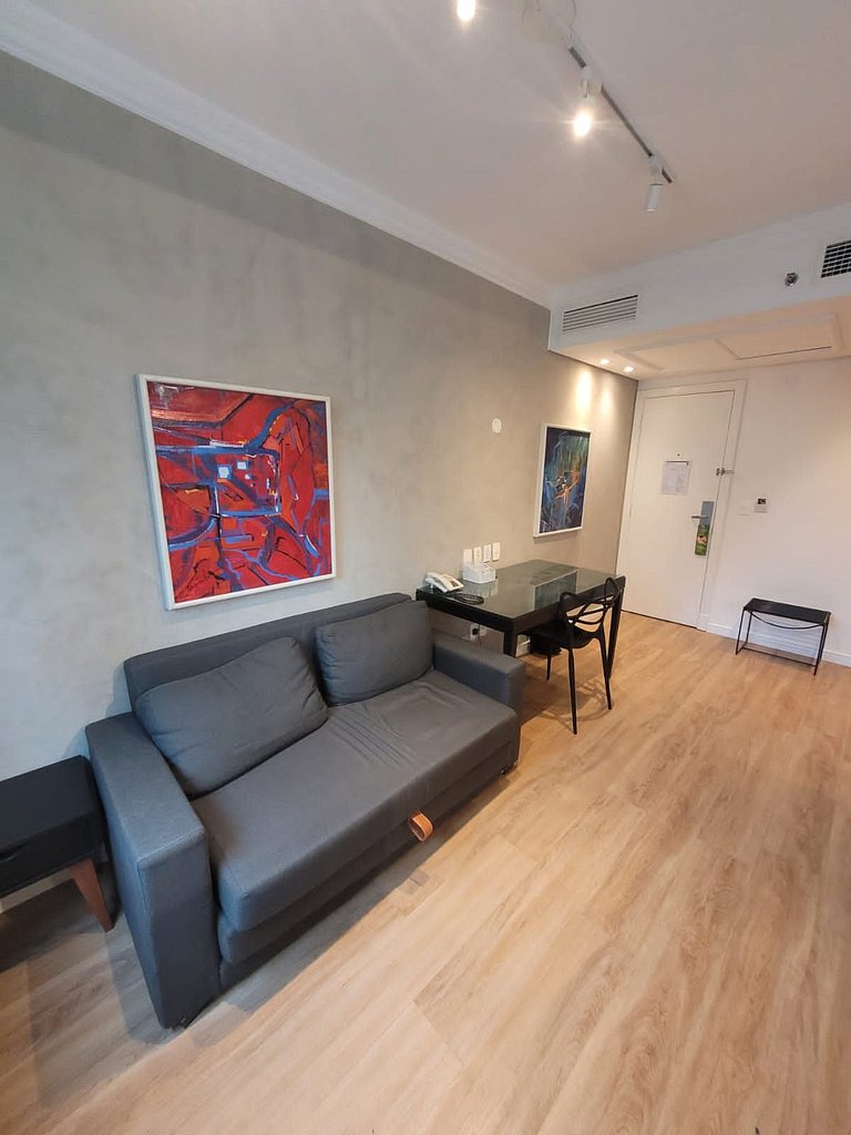 Add Flat Oscar Freire