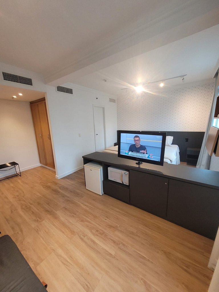 Add Flat Oscar Freire