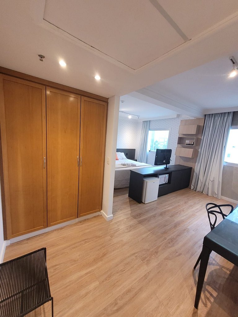 Add Flat Oscar Freire