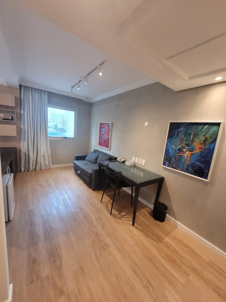 Add Flat Oscar Freire