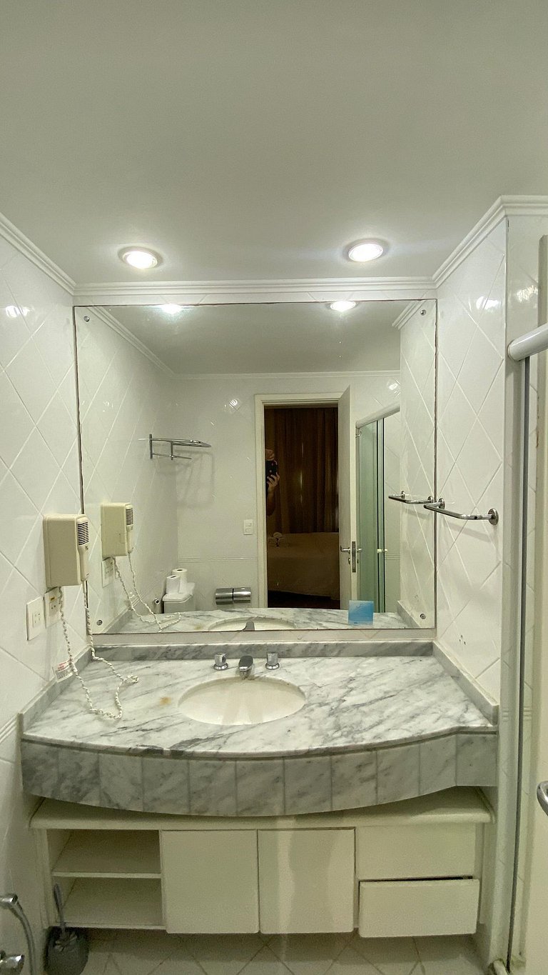 Add Flat Oscar Freire