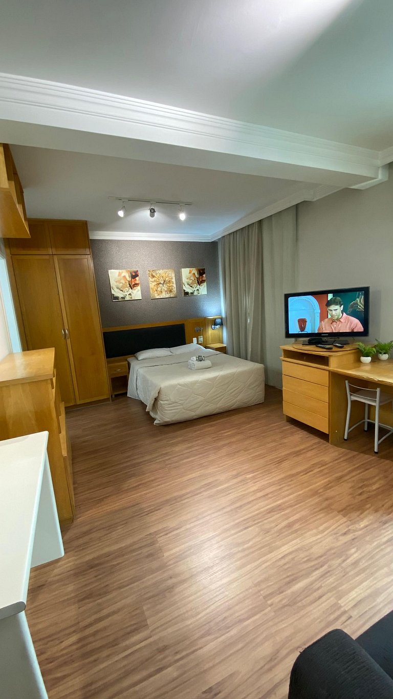 Add Flat Oscar Freire